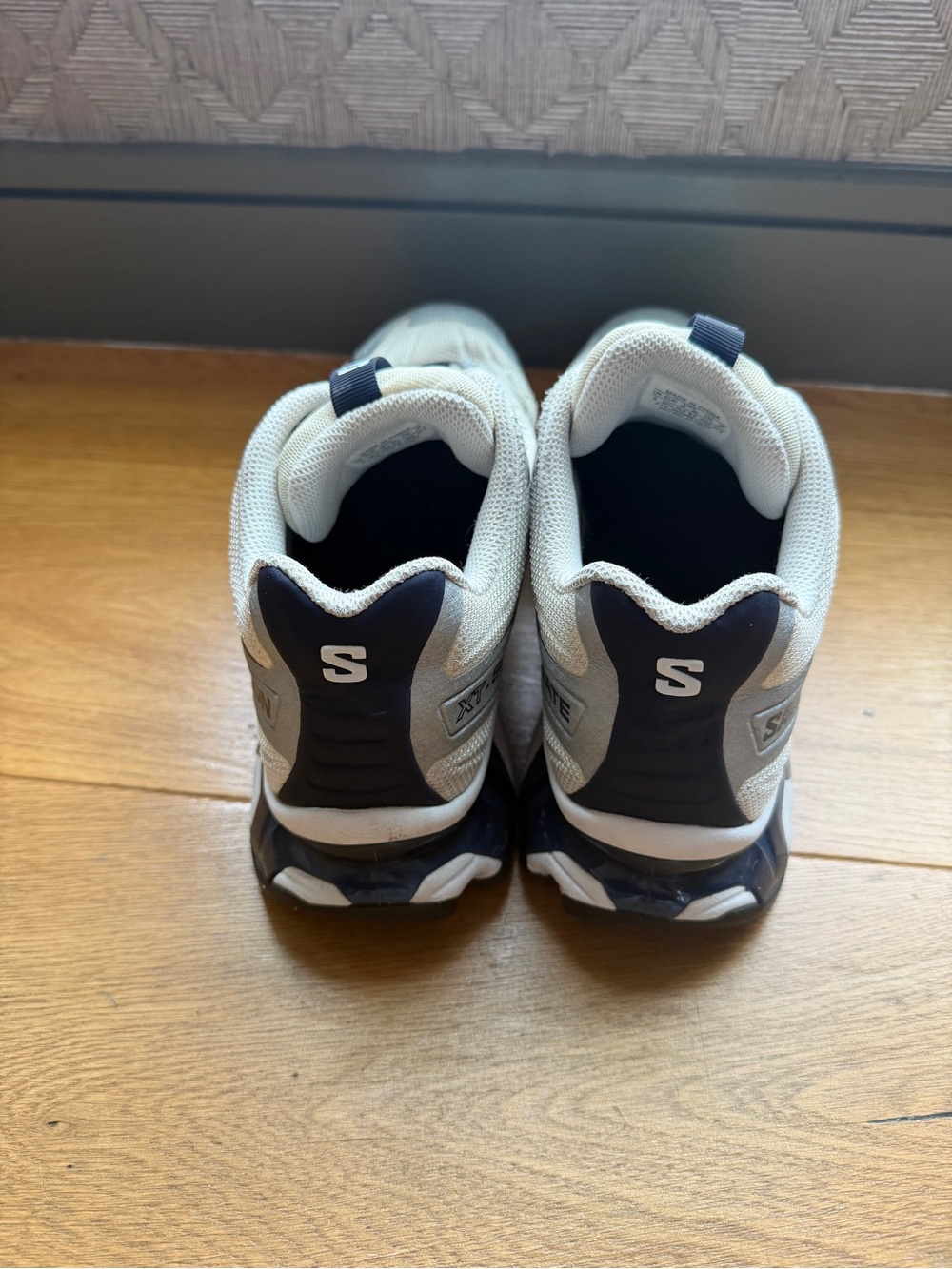 Salomon - Picture 5 of 7
